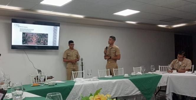 Gobierno de Juchitán y Marina avanzan en labores de dragado y desazolve del río Las Nutrias