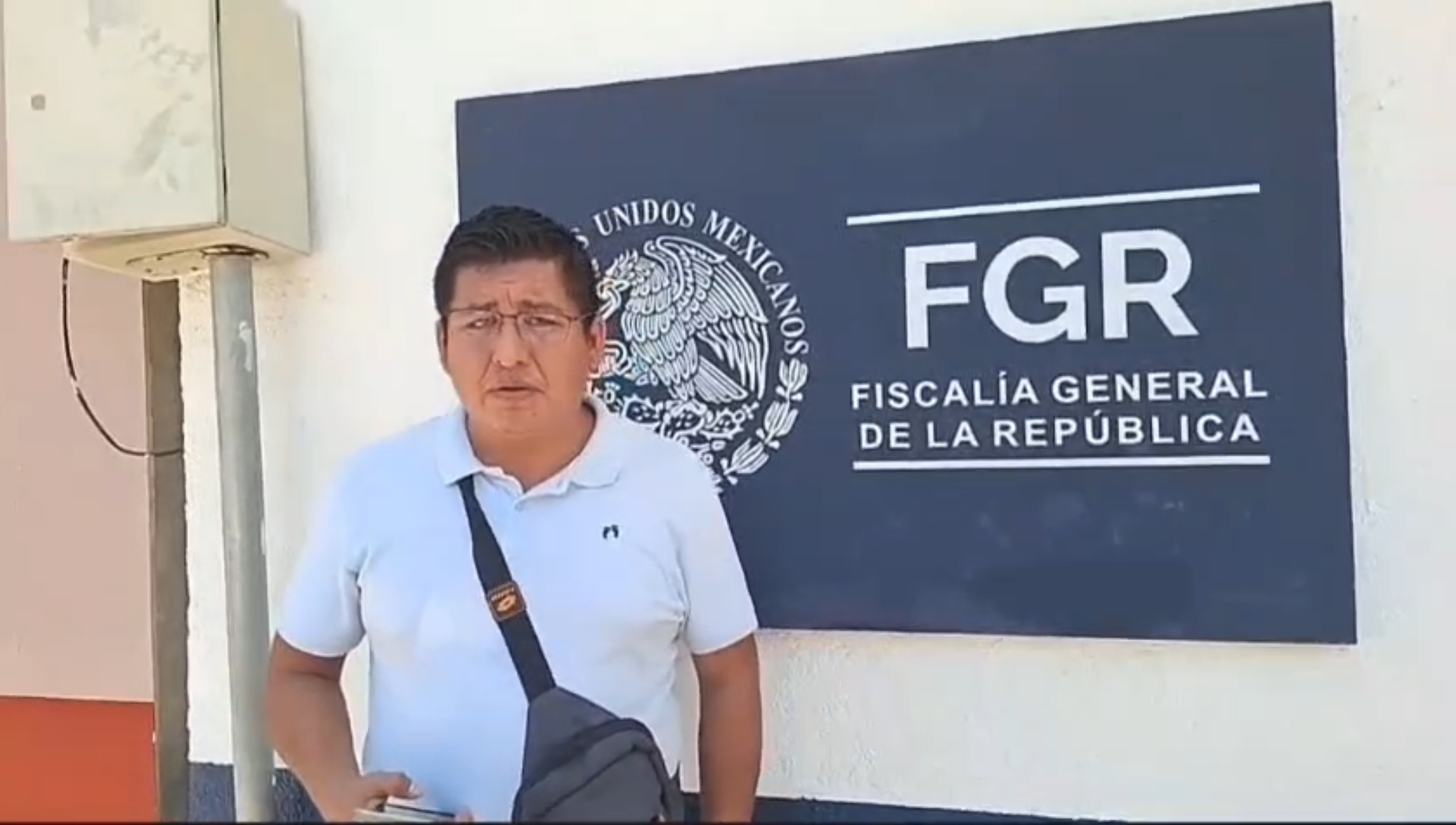 Encarcelan en Oaxaca a periodista Esaú Zavaleta por difundir asamblea que discutía la tala ilegal de un árbol