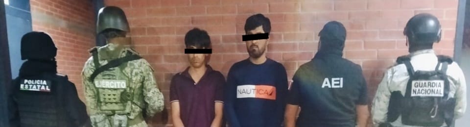 Fiscalía de Oaxaca detiene a personas de Durango, durante cateo en punto de distribución y venta de drogas, en Miahuatlán de Porfirio Díaz