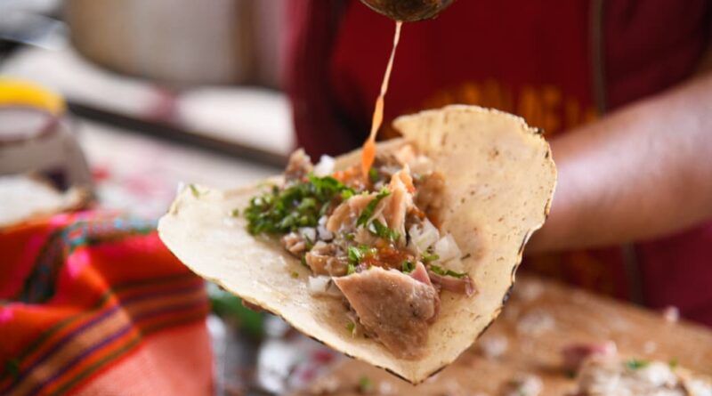 Tejúpam brilla con la gastronomía mixteca en el Festival de la Barbacoa y la Cerveza Artesanal 2025