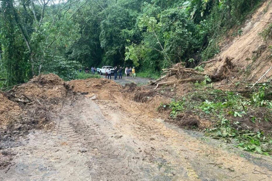 Lluvias intensas en Oaxaca: derrumbes bloquean carreteras y dejan pueblos incomunicados