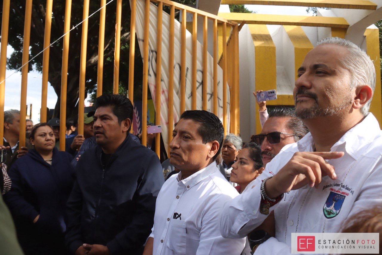 Rector y Subsecretario Ingresa a Ciudad Universitaria para Dialogar con facción del STEUABJO