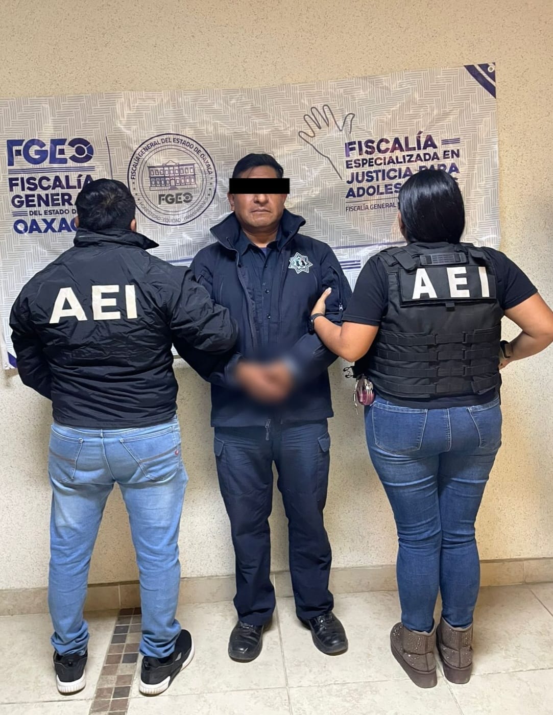 Detiene Fiscalía de Oaxaca a comandante de Policía de Atzompa por violación agravada de una adolescente