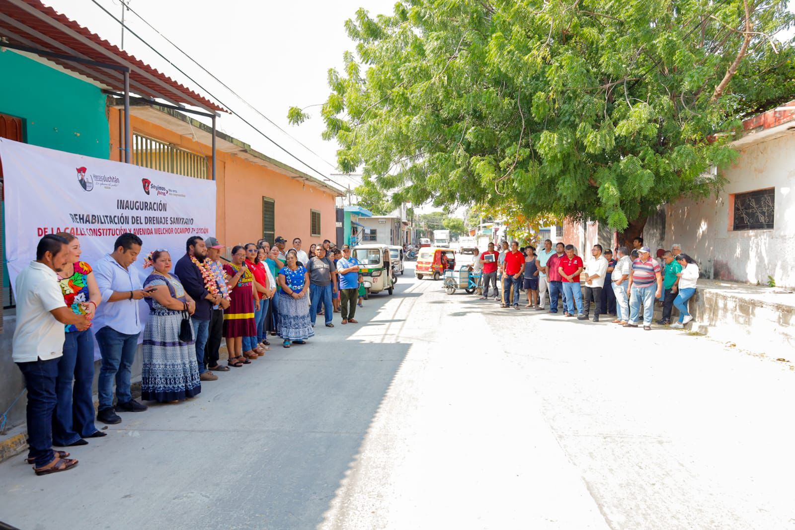 DOS TRAMOS MÁS DE DRENAJE COLAPSADO SON REHABILITADOS EN JUCHITÁN