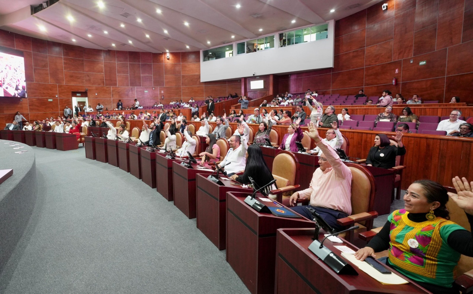 Oaxaca presentará a Congreso presupuesto de 108 mil mdp para 2026, con enfoque conservador, priorizando salarios, seguridad y salud