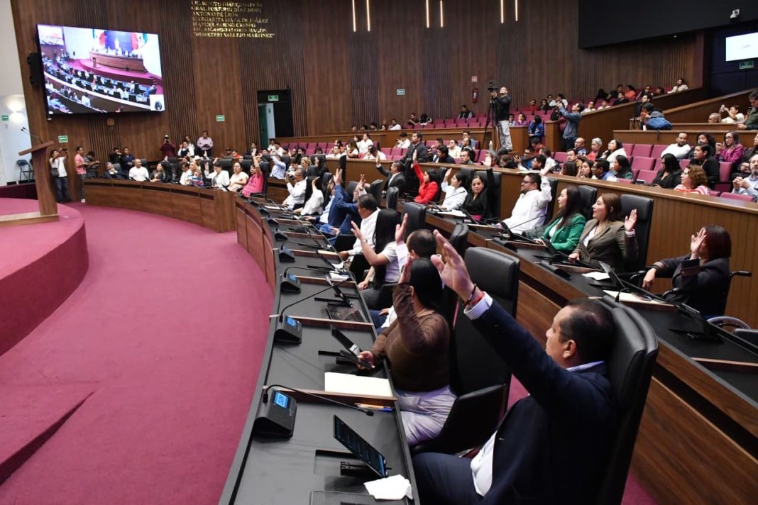 Congreso de Oaxaca aprueba Paquete Económico 2026 por 108 mil 916 millones de pesos