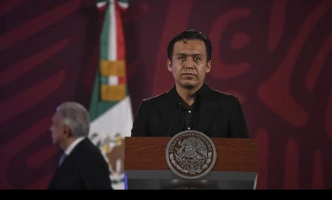 Marx Arriaga llama a “rebelión” interna en la SEP y acusa intento de privatizar la educación