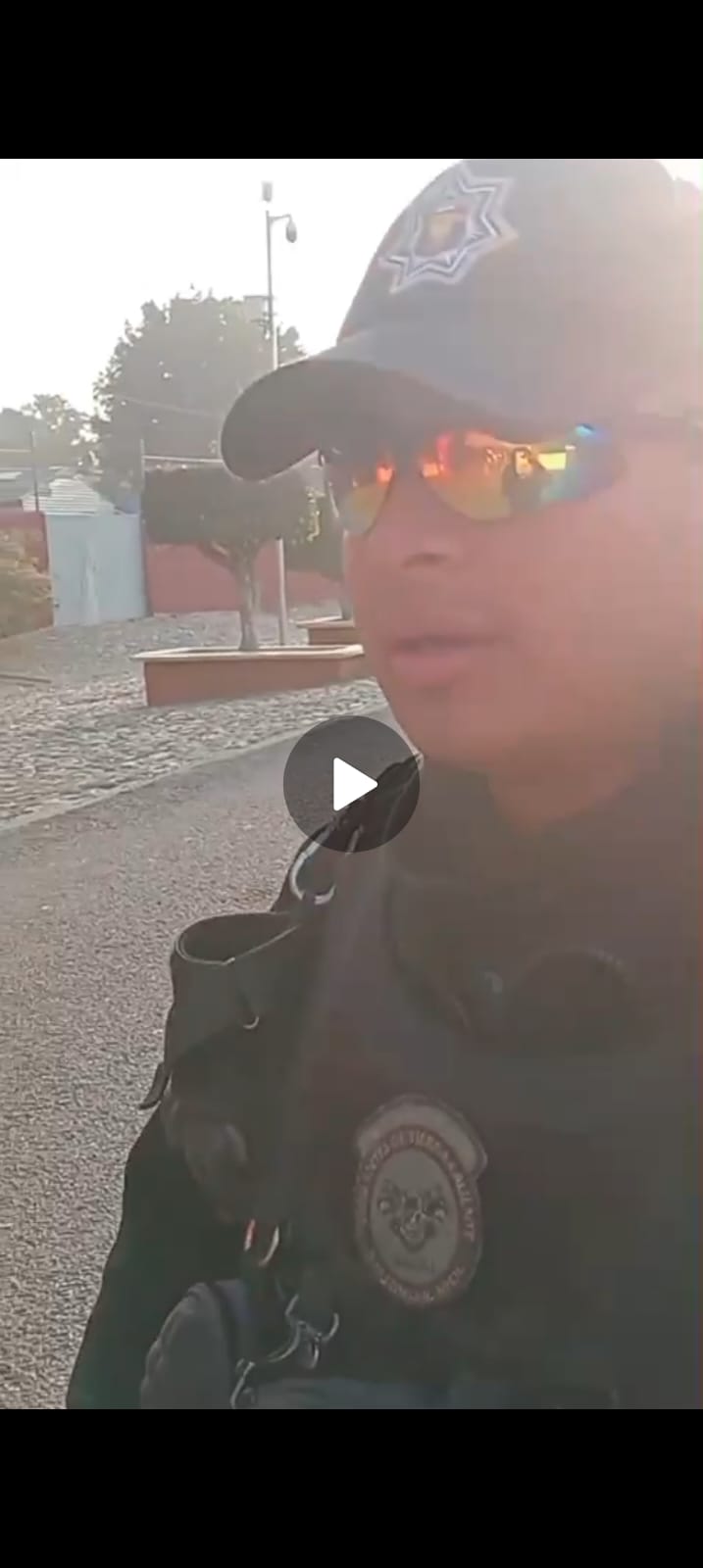 Policía municipal de Santa María El Tule agrede a ciudadano por grabar con su celular