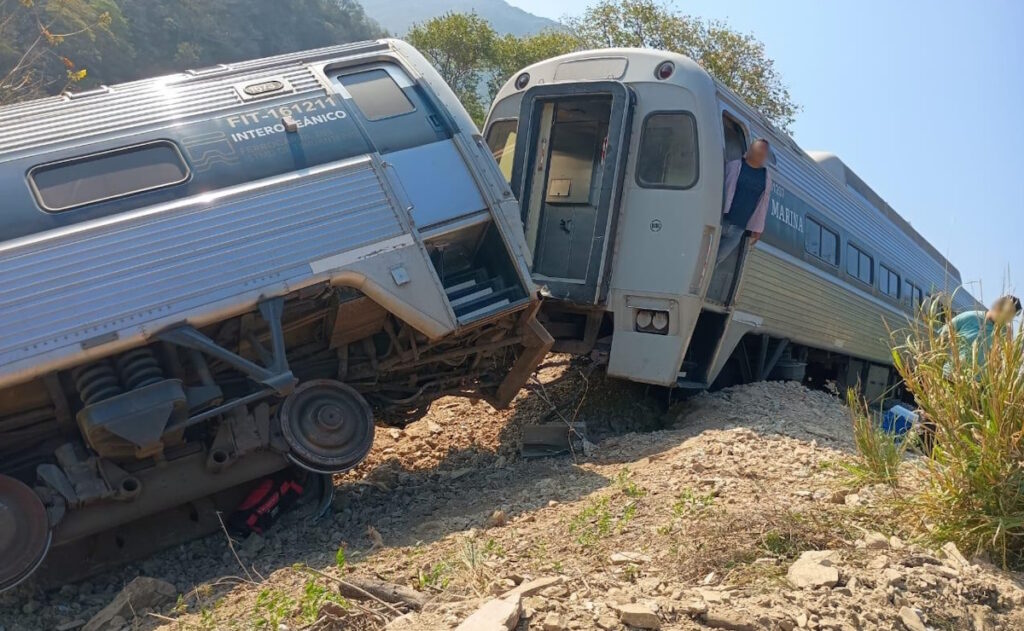 Confirma Sheinbaum 13 muertos y 98 lesionados por accidente del Tren Interoceánico en Oaxaca
