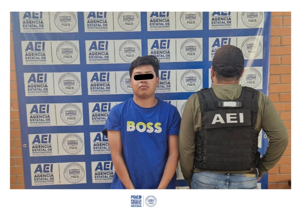 *Fiscalía de Oaxaca detiene a un hombre por intento de homicidio contra dos personas a quienes dispararon cuando viajaban a bordo de una motocicleta, en la región de la Mixteca*