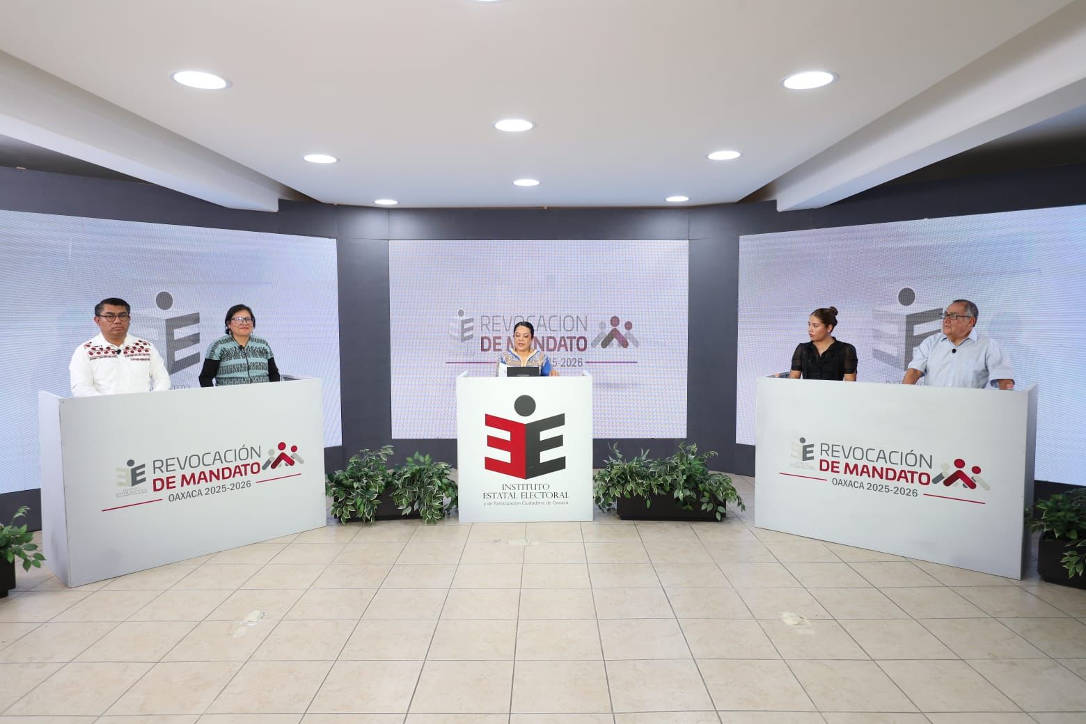 IEEPCO realiza el primer Foro de Discusión sobre la Revocación de Mandato