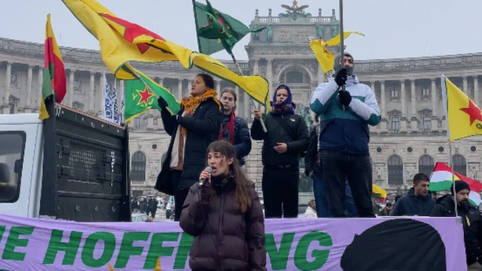 Contra la guerra Kobanê y la esperanza de Rojava en defensa de la vida