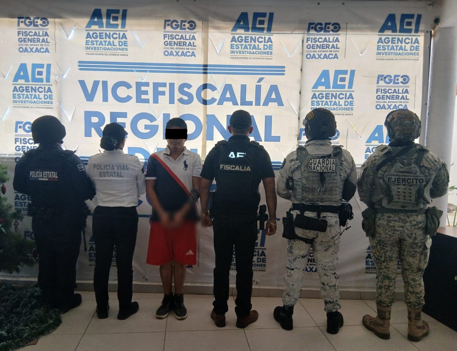 Fiscalía de Oaxaca detiene a un hombre que se hizo pasar como gestor de Afore para defraudar a un trabajador en la Costa