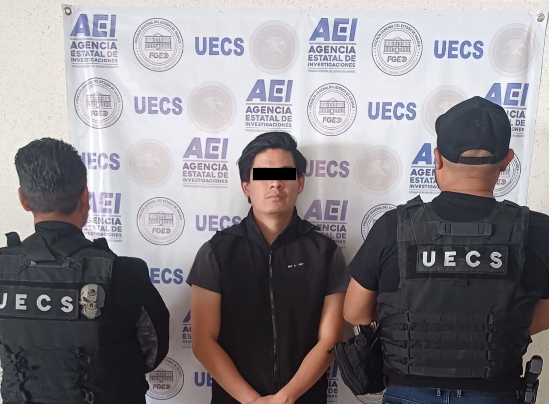 Fiscalía de Oaxaca detiene a dos personas por venta de actas de nacimiento apócrifas a migrantes