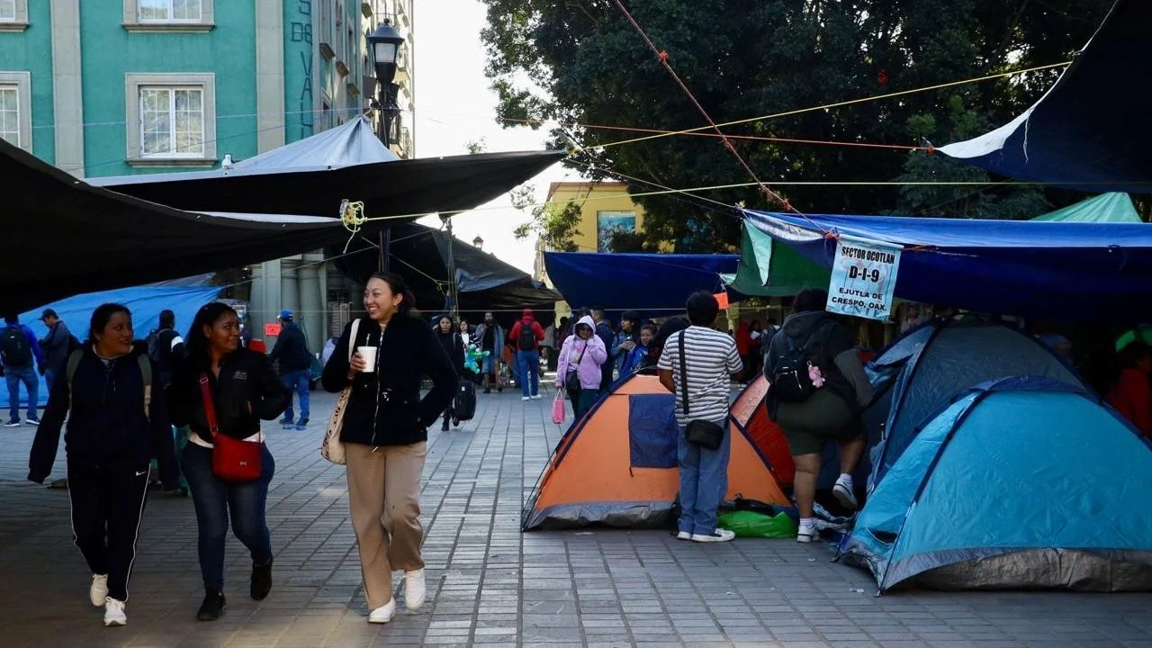 Maestros de #Oaxaca anuncian receso en plantón y bloqueos; definirán acciones el 14 de febrero
