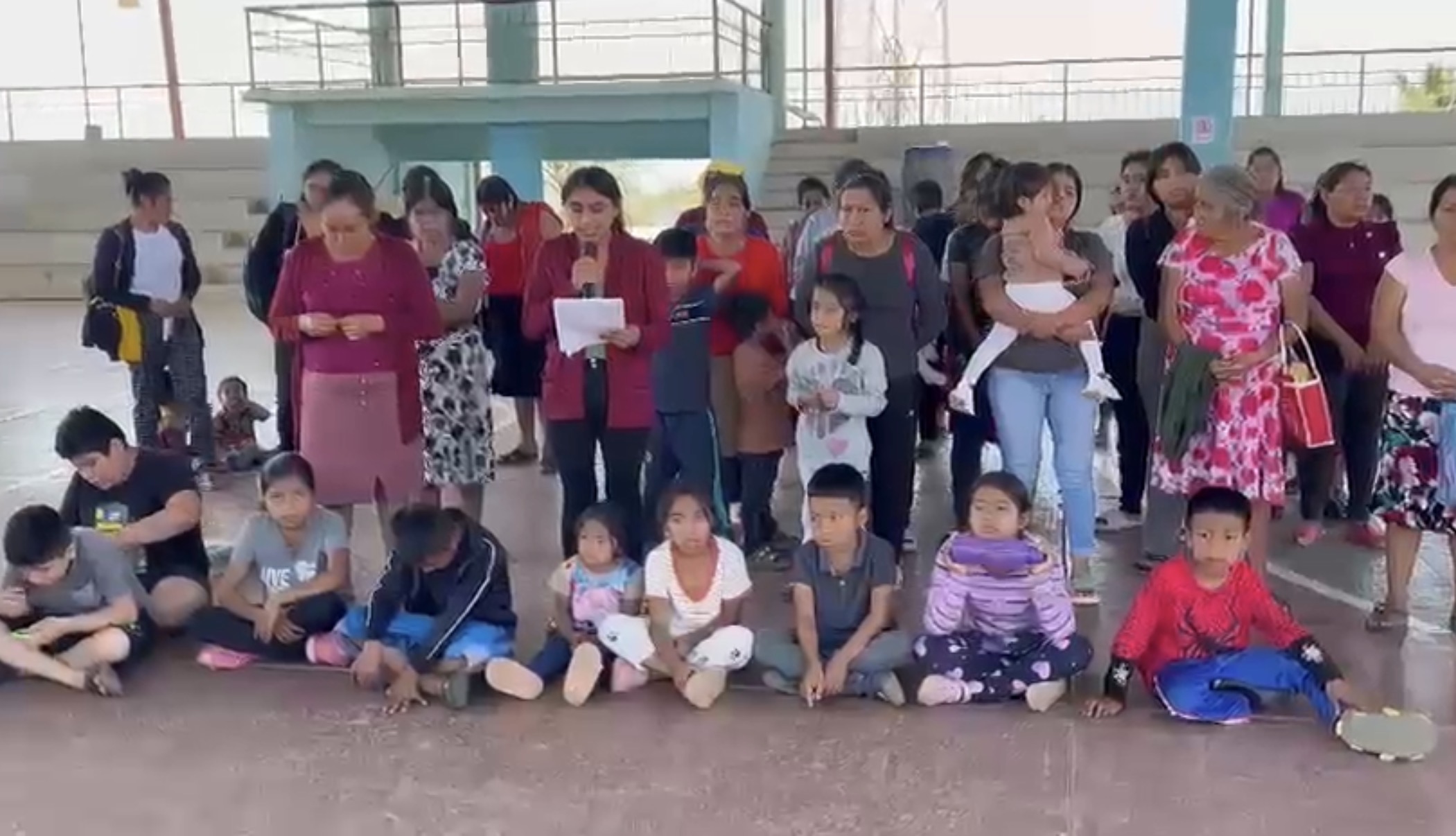 Sangre y exilio en el Istmo: Un muerto y 90 familias desplazadas por conflicto agrario en Oaxaca