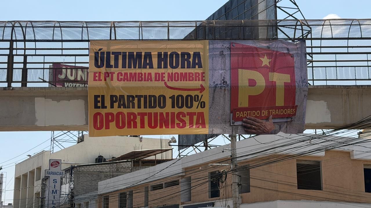 Colocan por segunda vez lonas en Oaxaca señalando al PT como “El Partido Traidor”