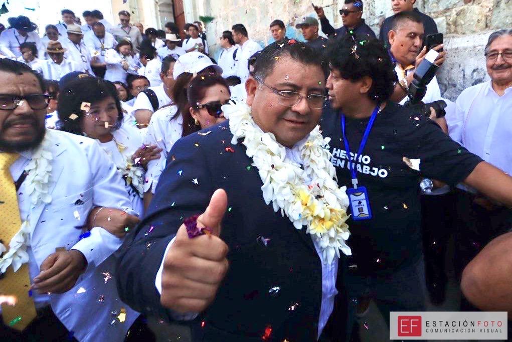 Farid Acevedo se registra como candidato a la rectoría de la UABJO con respaldo de más de 25 unidades académicas