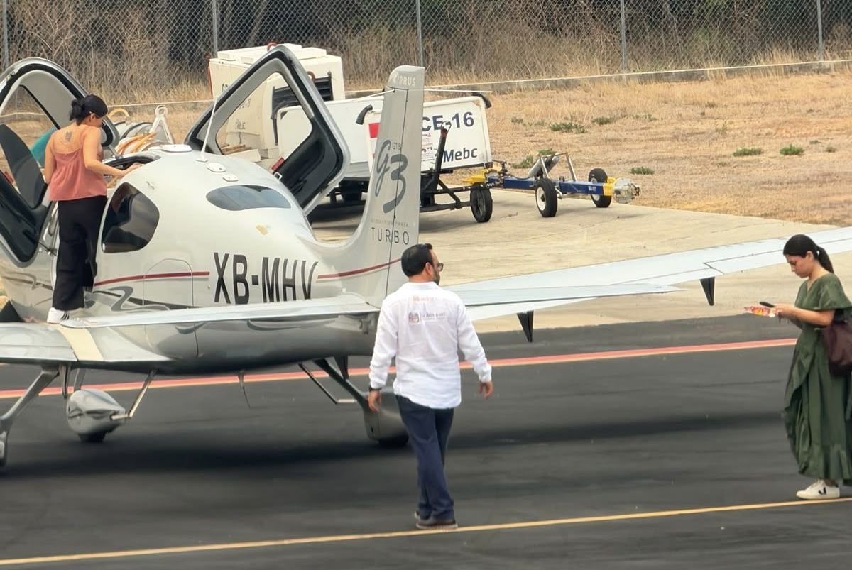 La Falsa Austeridad: Jara Minimiza el Vuelo Privado de su Secretario de Gobierno