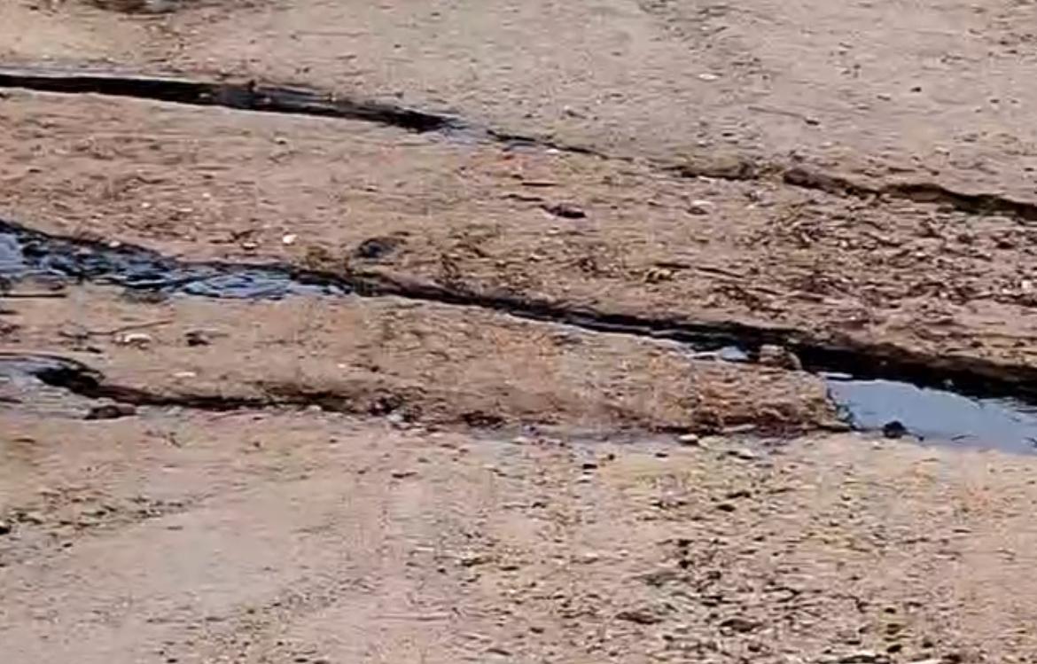 Derrame de hidrocarburo afecta colonias de Salina Cruz tras lluvias por tormenta Boris