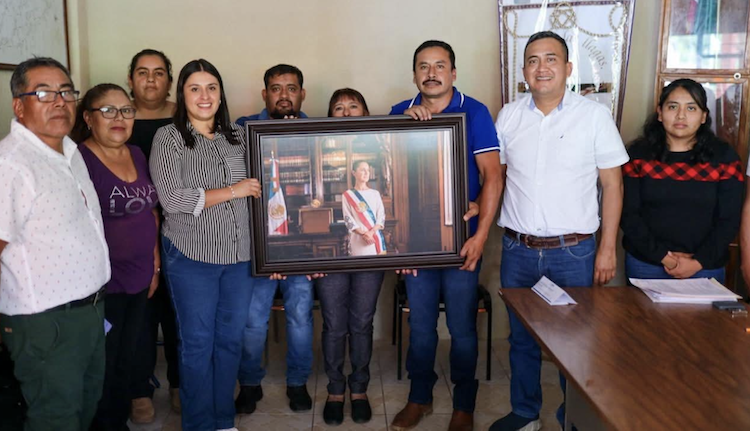 El senador Nino Morales recorre comunidades de la Mixteca oaxaqueña