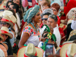 Arranca con éxito, júbilo y algarabía Primer Lunes del Cerro, la fiesta étnica más importante de Latinoamérica Arranca con éxito, júbilo y algarabía Primer Lunes del Cerro, la fiesta étnica más importante de Latinoamérica