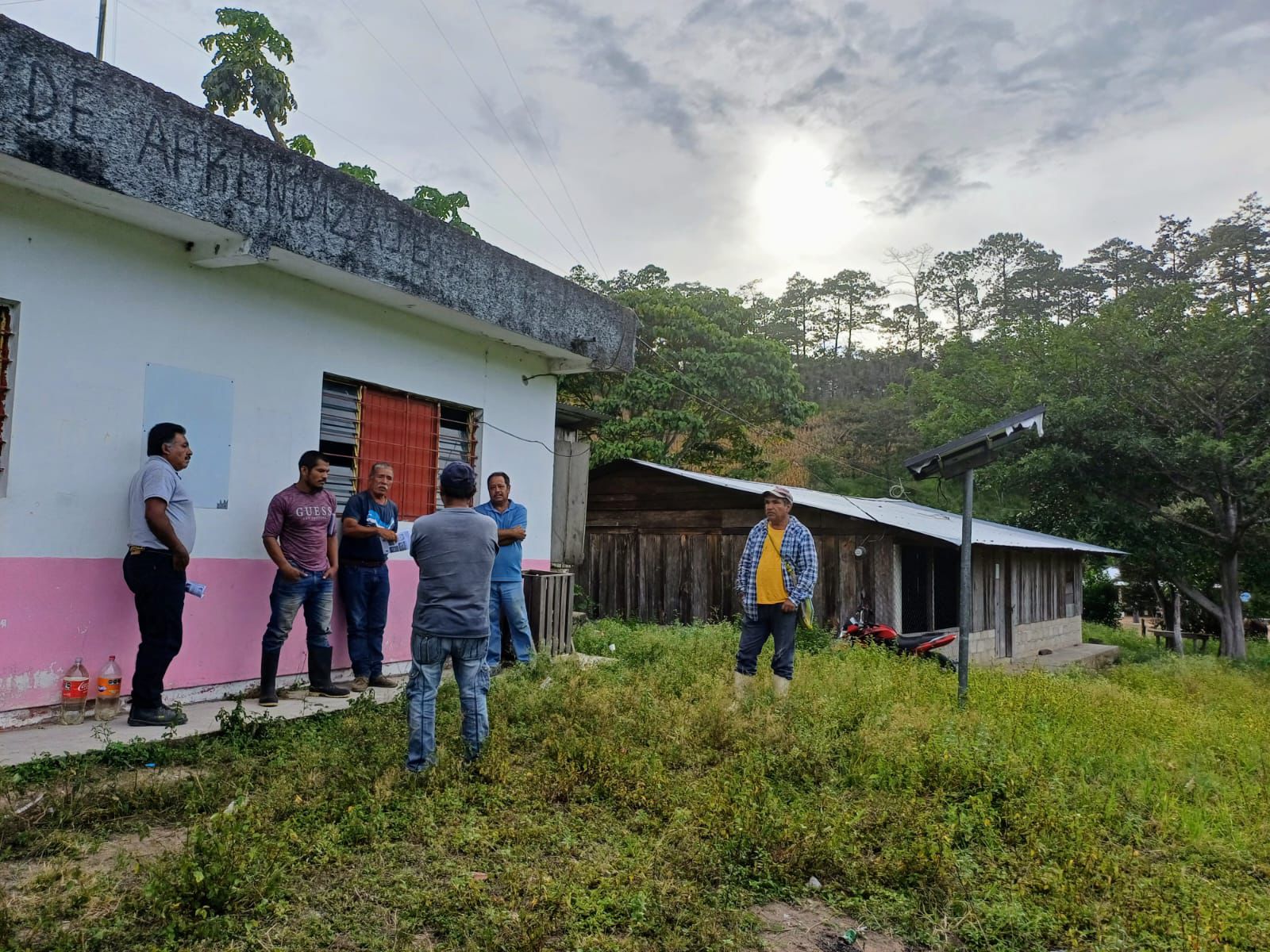 Comuneros de San Miguel Chimalapa en asamblea territorial