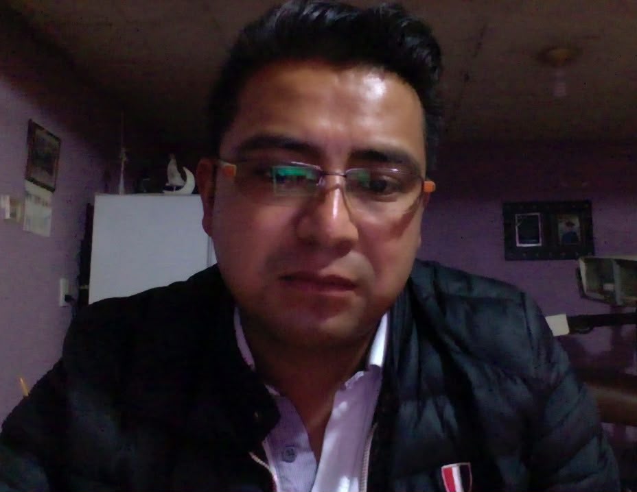 Misael Hernández activista y profesor triqui