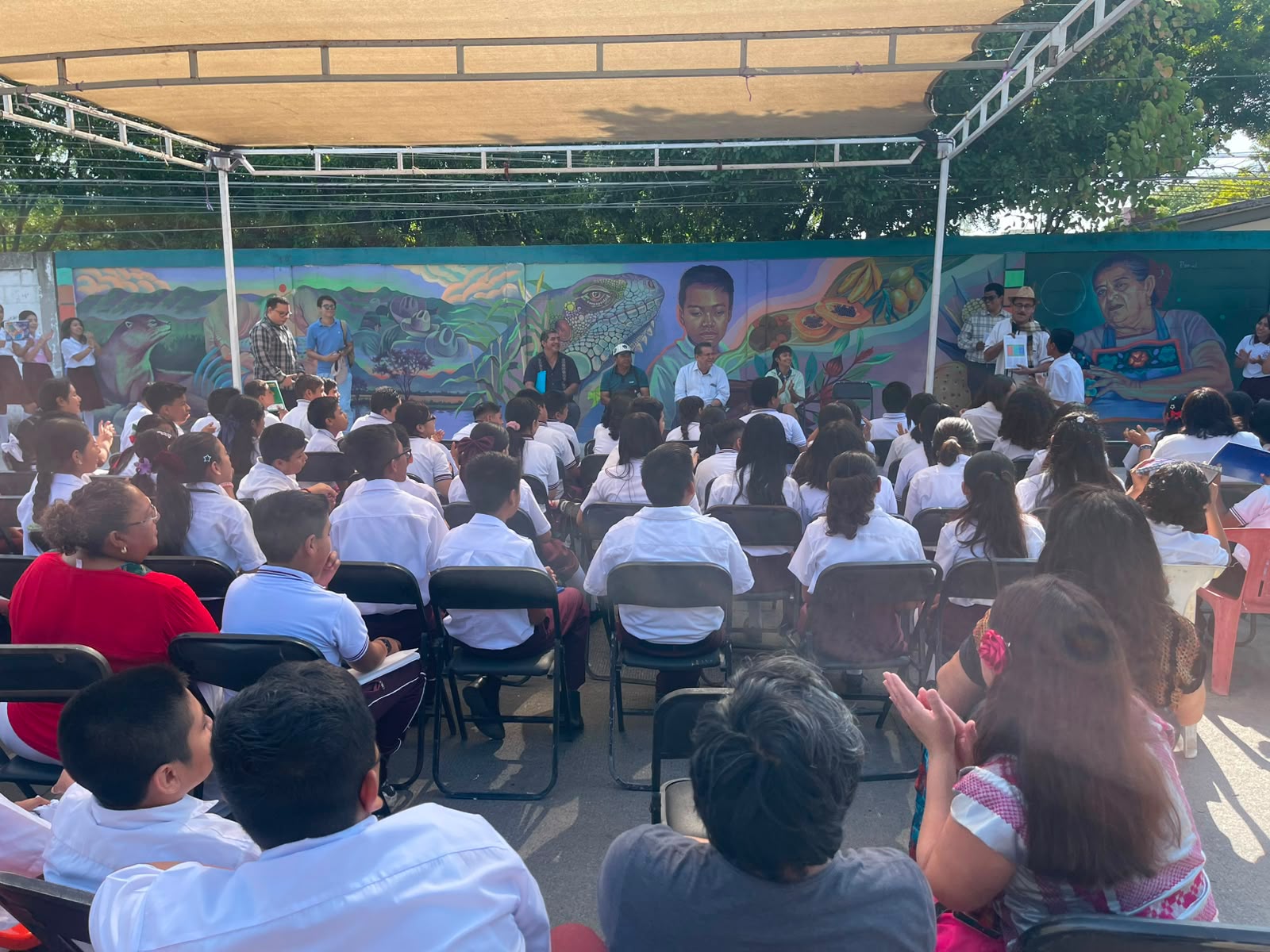 Inauguración del mural en Ixtepec, Oaxaca